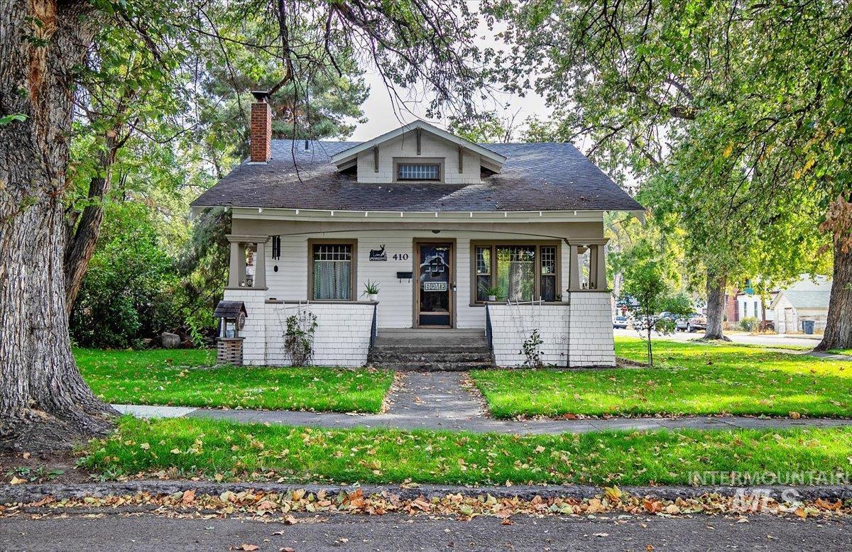 410 N 8th E, Mountain Home, Idaho image 1