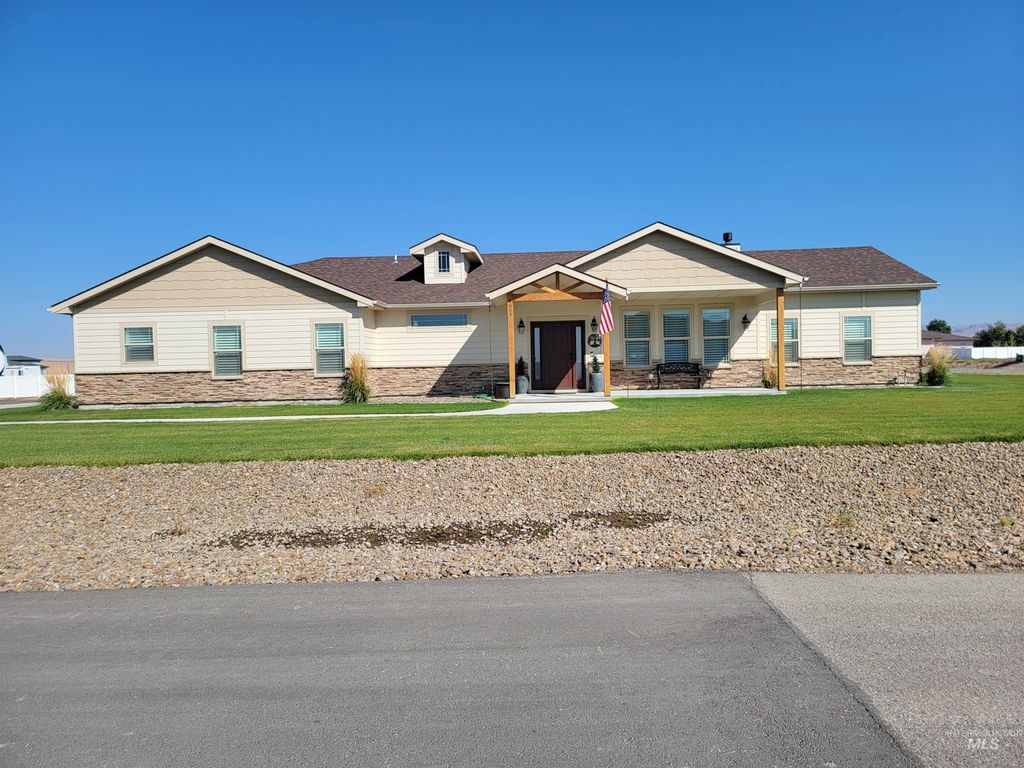 Photo of 4505 NW Purple Sage Circle, Mountain Home, ID 83647 (MLS # 98972853)