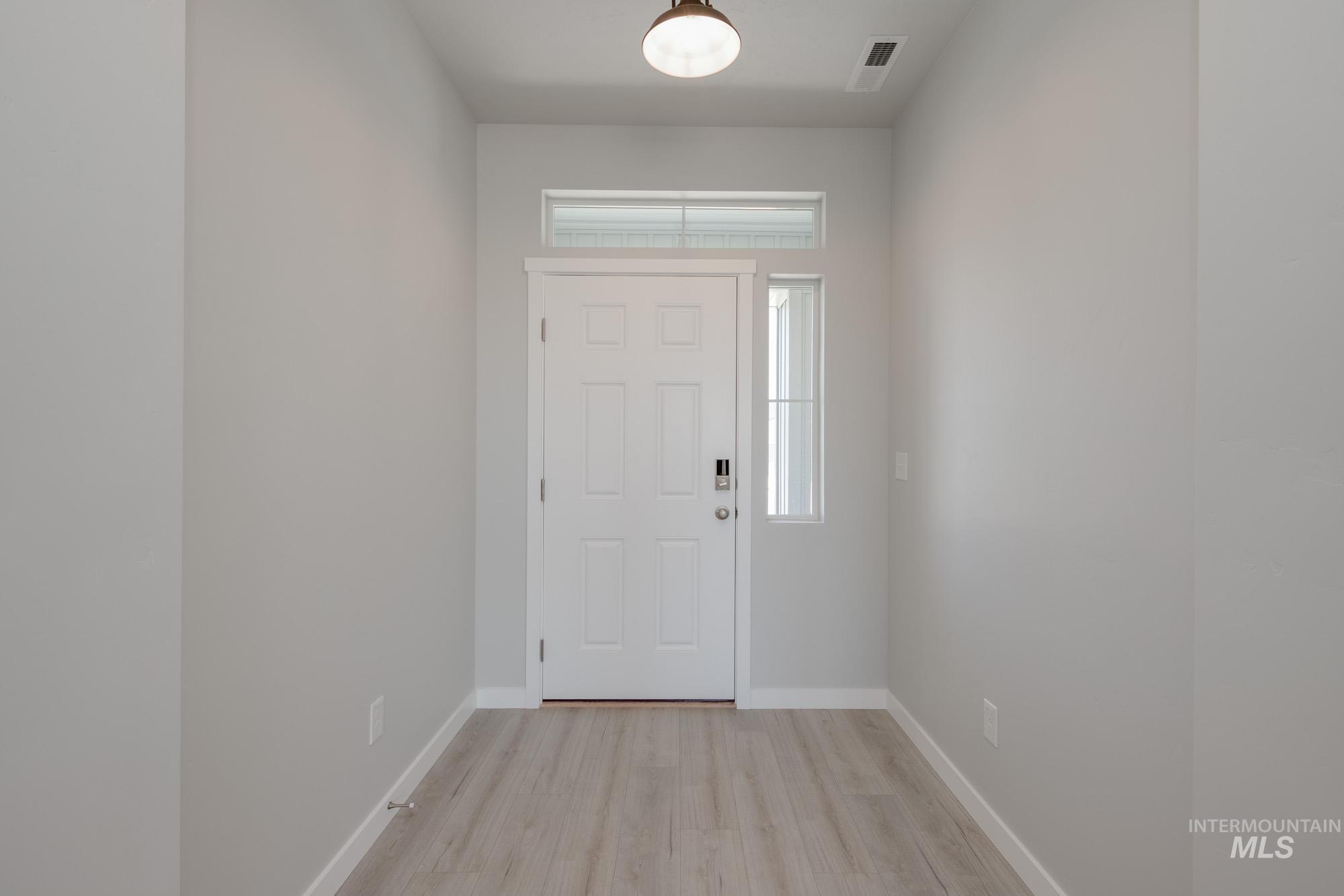 2922 N Arroyo Vista Way