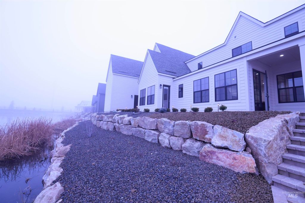 Photo of 512 Joy Ave, Middleton, ID 83642 (MLS # 98971980)