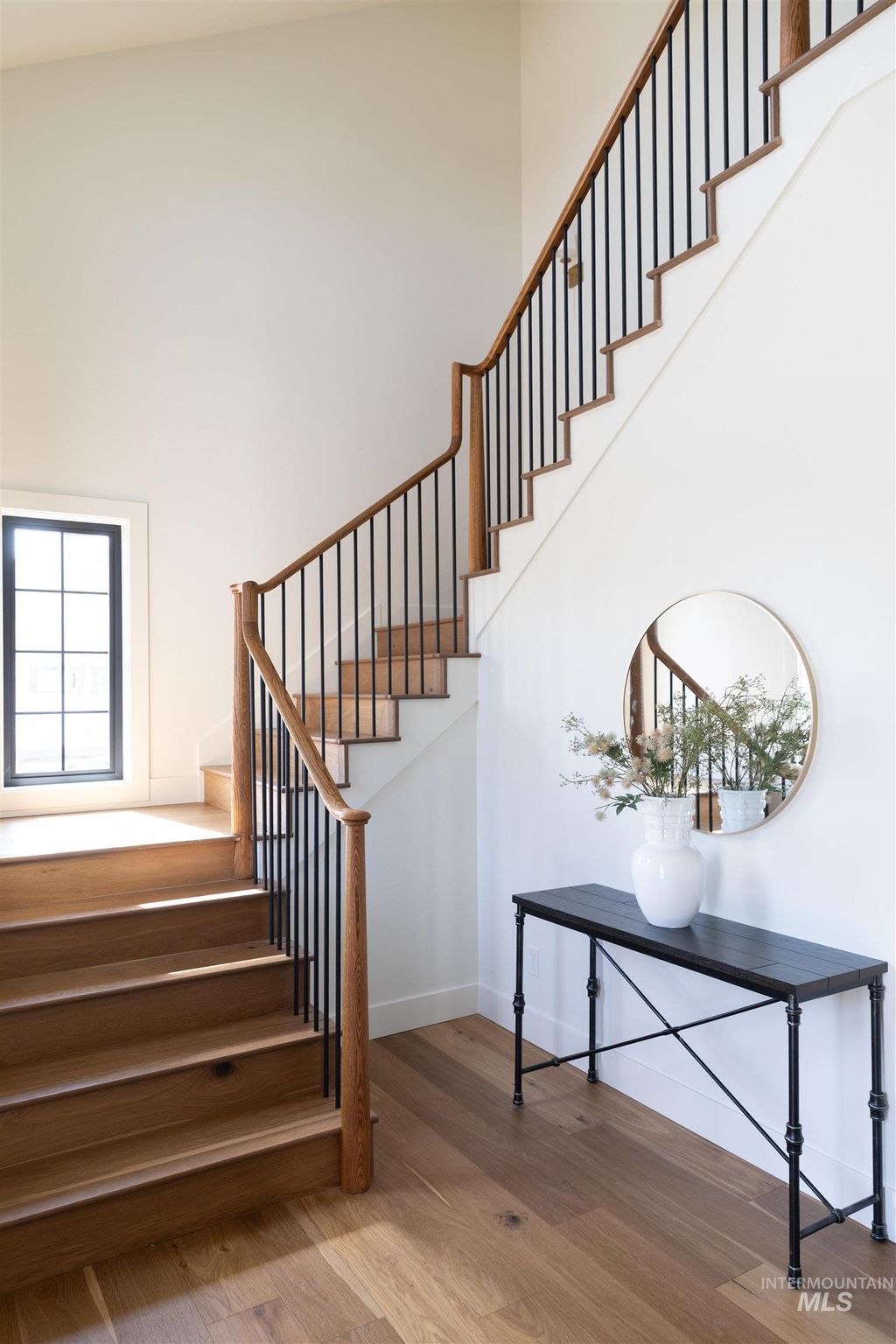 Photo of 512 Joy Ave, Middleton, ID 83642 (MLS # 98971980)