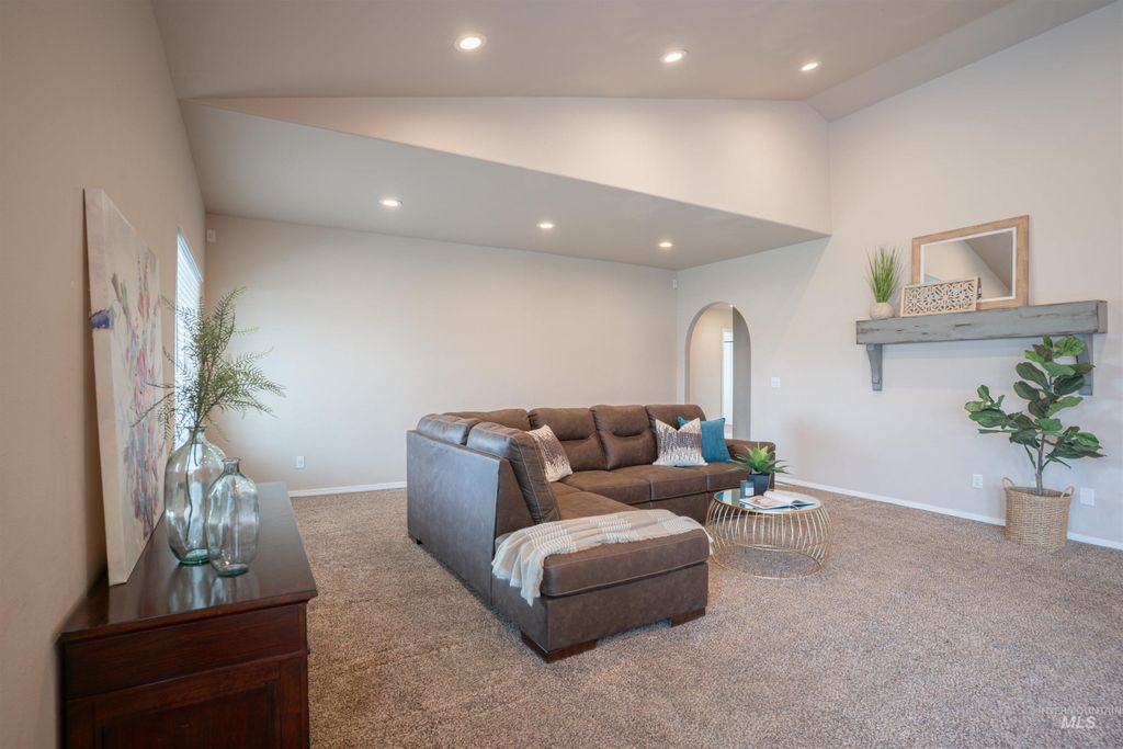 Photo of 363 Grandview Dr N Dr, Twin Falls, ID 83301 (MLS # 98969205)