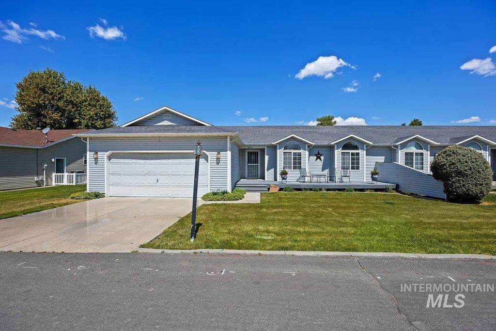 Photo of 124 Seminole Cir, Jerome, ID 83338 (MLS # 98984116)