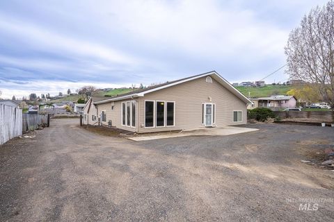 1357 Pound Lane Clarkston WA 99403