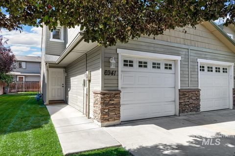 Photo of 6941 W Preece Lane, Boise, ID 83704 (MLS # 98954876)