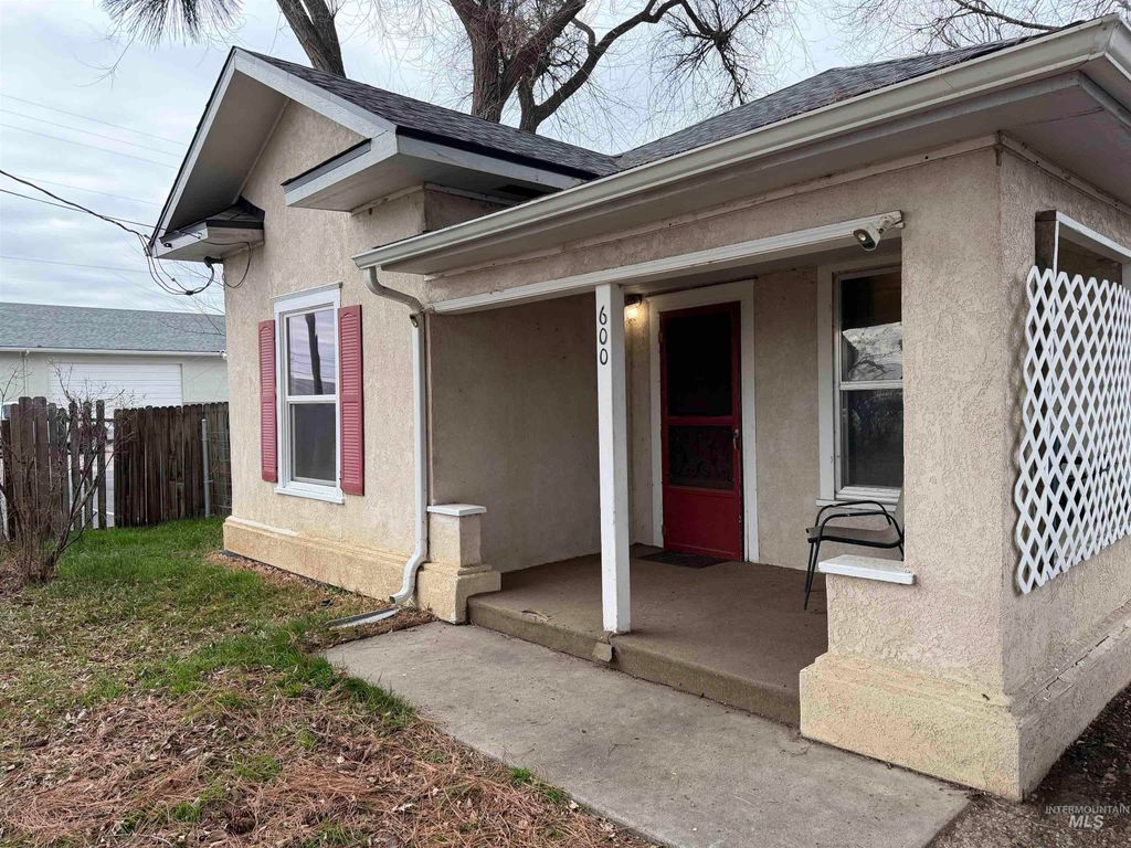Photo of 600 E. 44th St, Garden City, ID 83714 (MLS # 98971292)
