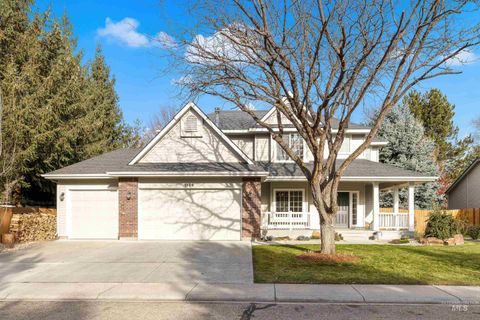 Photo of 1326 N Mansfield Pl, Eagle, ID 83616 (MLS # 98968984)