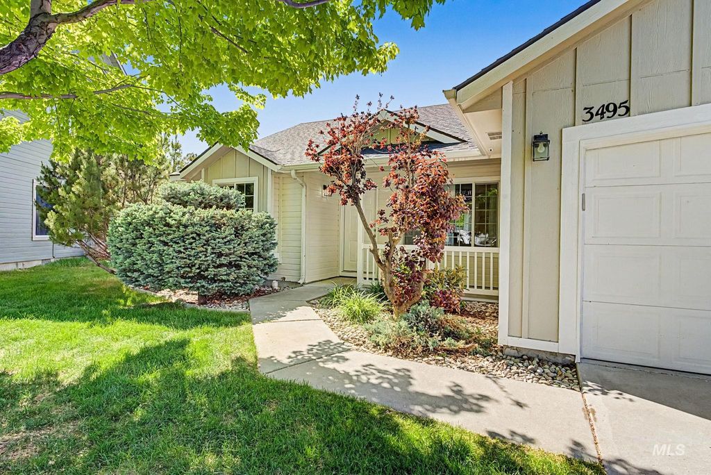 Photo of 3495 Lezana AVE, Meridian, ID 83642 (MLS # 98985844)