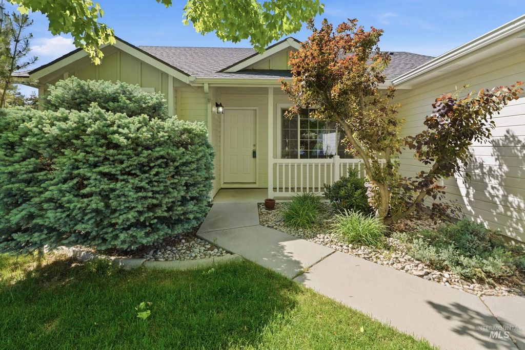 Photo of 3495 Lezana AVE, Meridian, ID 83642 (MLS # 98985844)