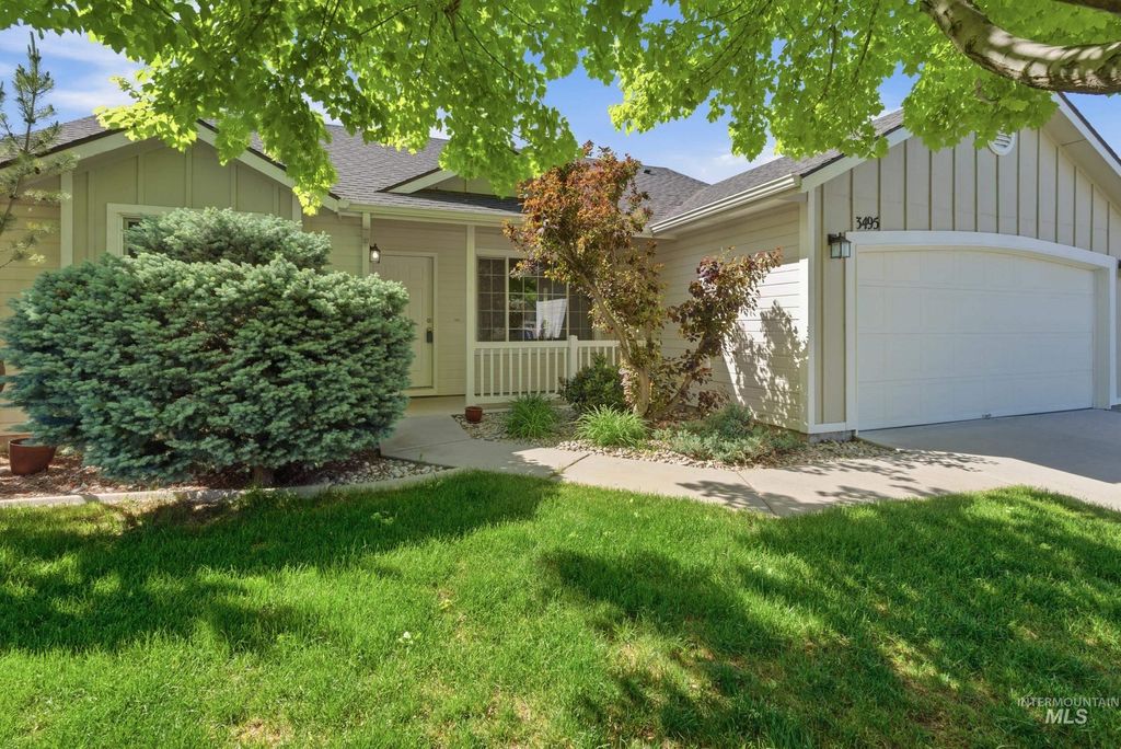 Photo of 3495 Lezana AVE, Meridian, ID 83642 (MLS # 98985844)