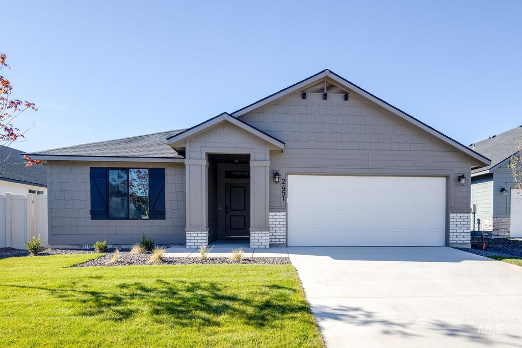 Photo of 2451 N Silver Wolf Ave, Star, ID 83669 (MLS # 98965838)