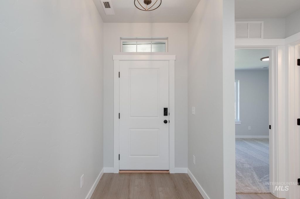 Photo of 2451 N Silver Wolf Ave, Star, ID 83669 (MLS # 98965838)