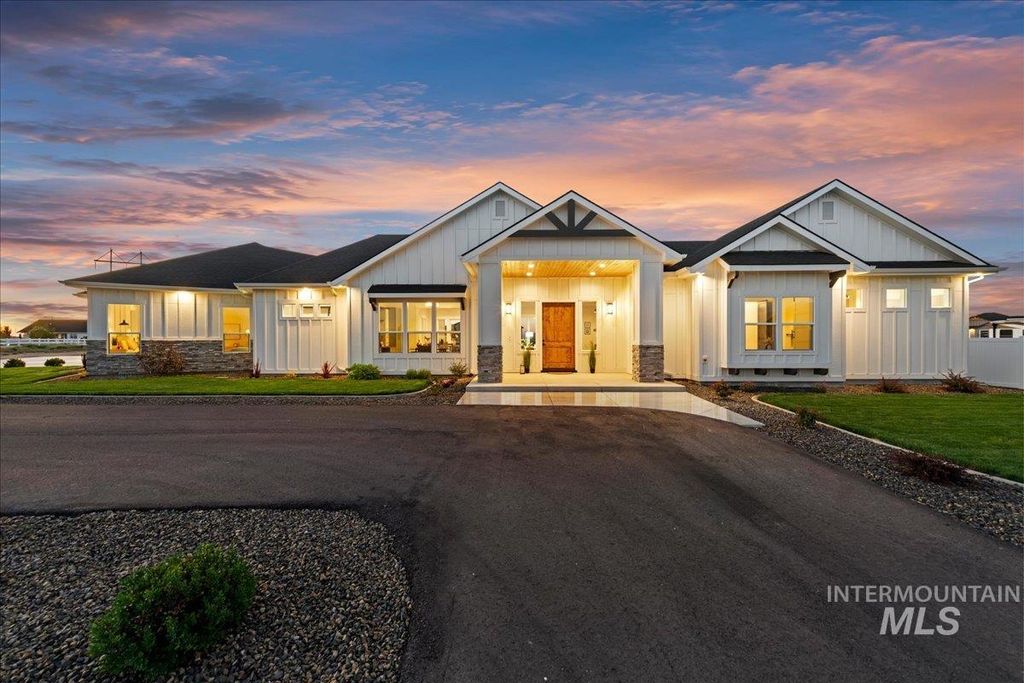 Photo of 16876 Spring Meadow Dr, Caldwell, ID 83607 (MLS # 98994180)