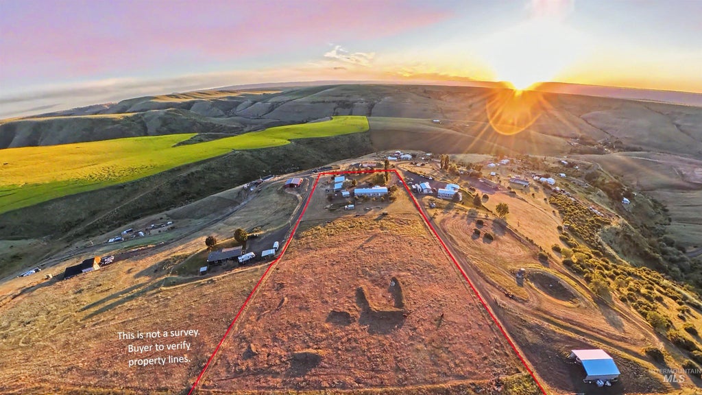 Photo of 31761 Lonesome Hollow Ln, Lapwai, ID 83540 (MLS # 98989640)
