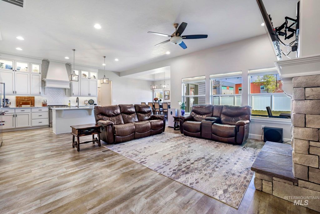 Photo of 781 Midnight Sun Loop, Twin Falls, ID 83301 (MLS # 98968652)