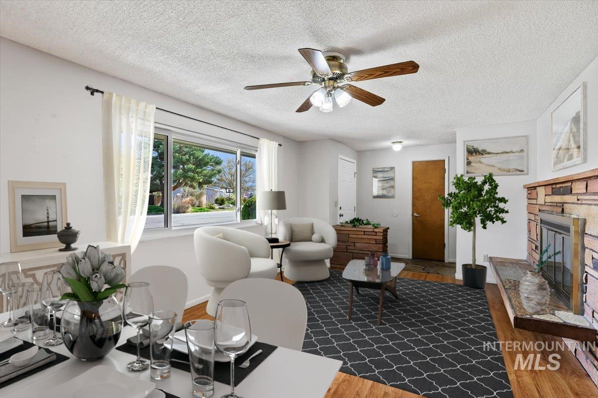 8515 W Valley View Drive