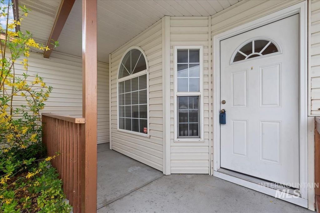 Photo of 721 Valley Street, Middleton, ID 83644 (MLS # 98982225)