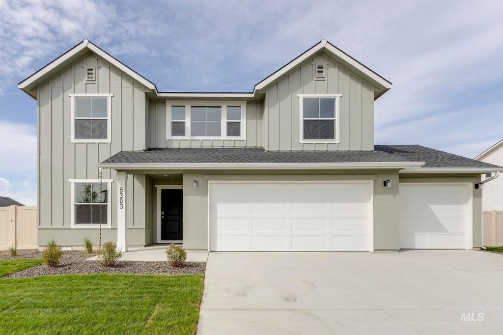 Photo of 2952 N Schimigadoon Way, Eagle, ID 83616 (MLS # 98974763)