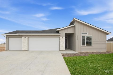 Photo of 5326 E Phelps Lake Dr, Nampa, ID 83687 (MLS # 98979913)
