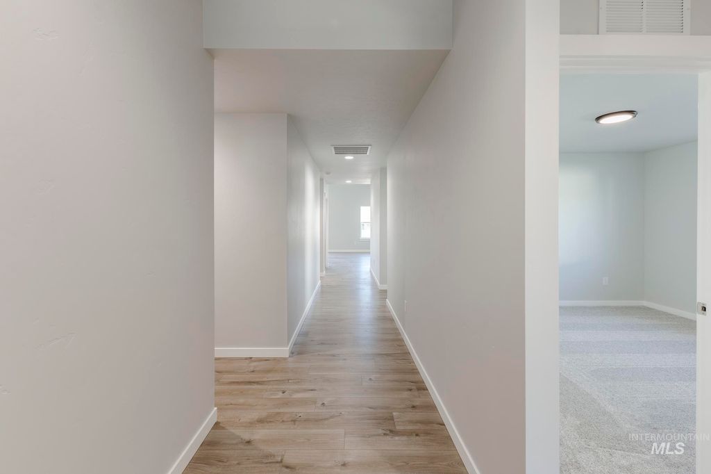 Photo of 5326 E Phelps Lake Dr, Nampa, ID 83687 (MLS # 98979913)