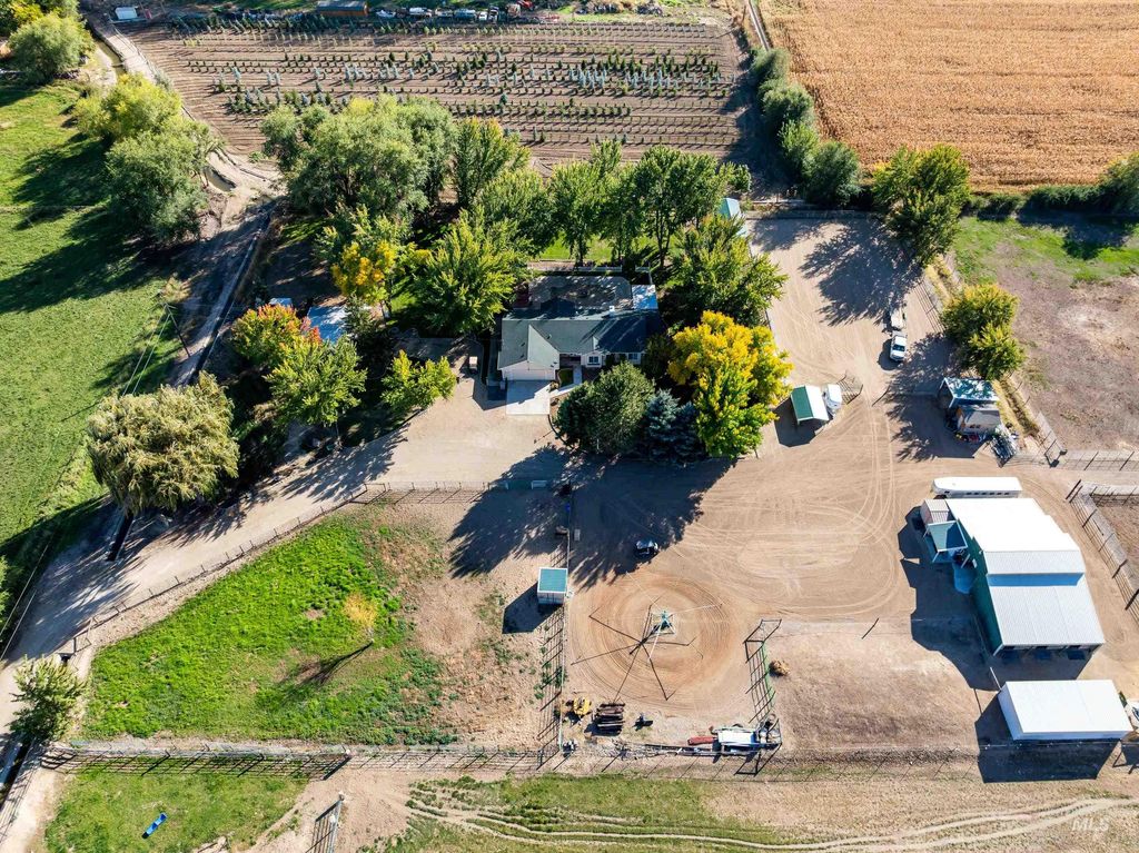 Photo of 6095 Stump Ln, Star, ID 83669 (MLS # 98964345)