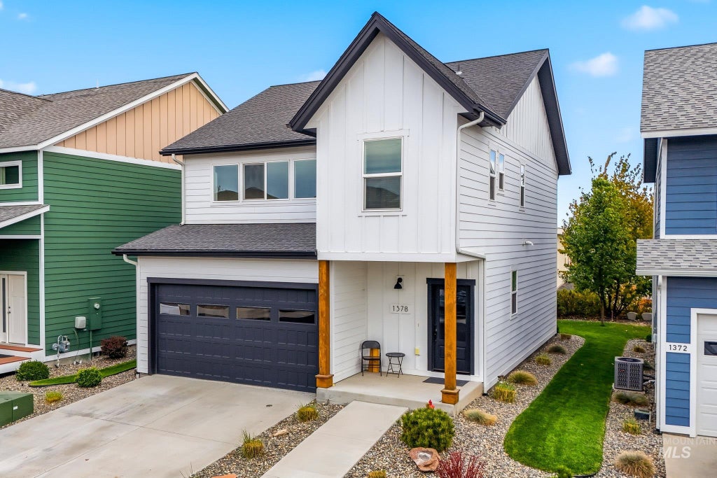 Photo of 1378 Indian Hills Drive, Moscow, ID 83843 (MLS # 99004178)