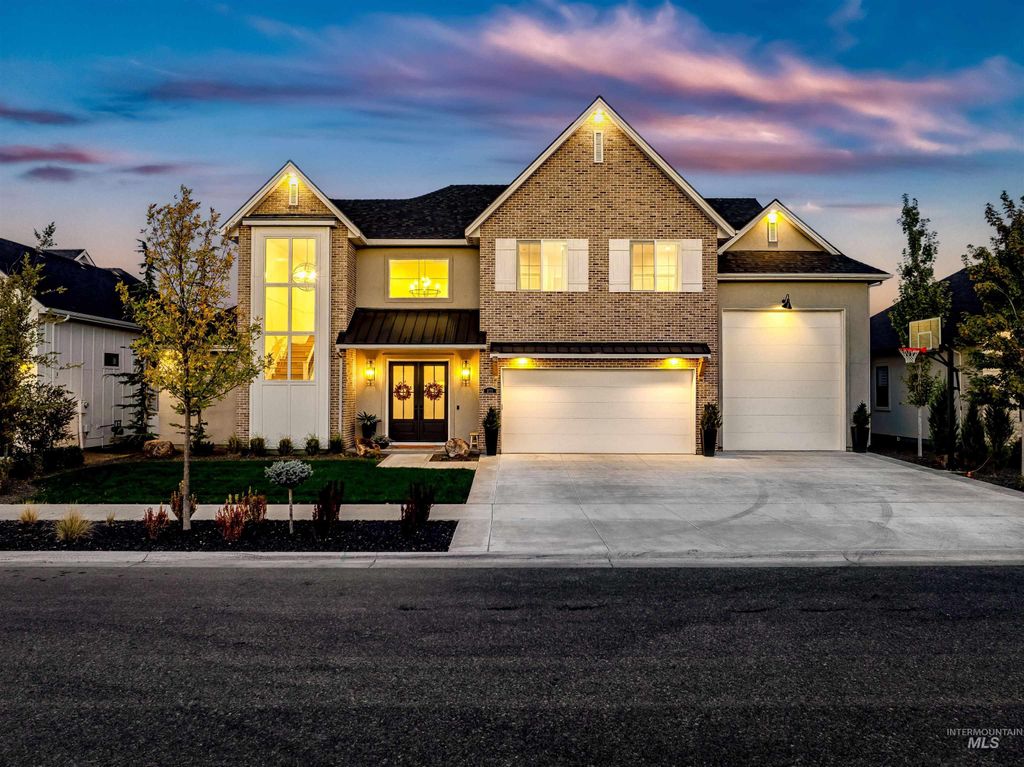 Photo of 976 N Morehouse Ave, Eagle, ID 83616 (MLS # 98980876)