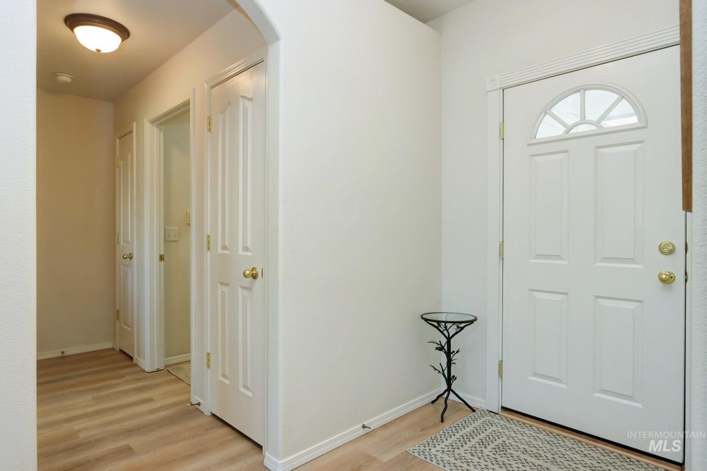 Photo of 9610 W Ben St, Boise, ID 83714 (MLS # 98986573)