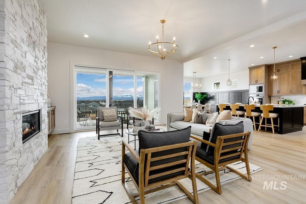 Photo of 9320 W Sooty Grouse Ct, Boise, ID 83714 (MLS # 98981029)