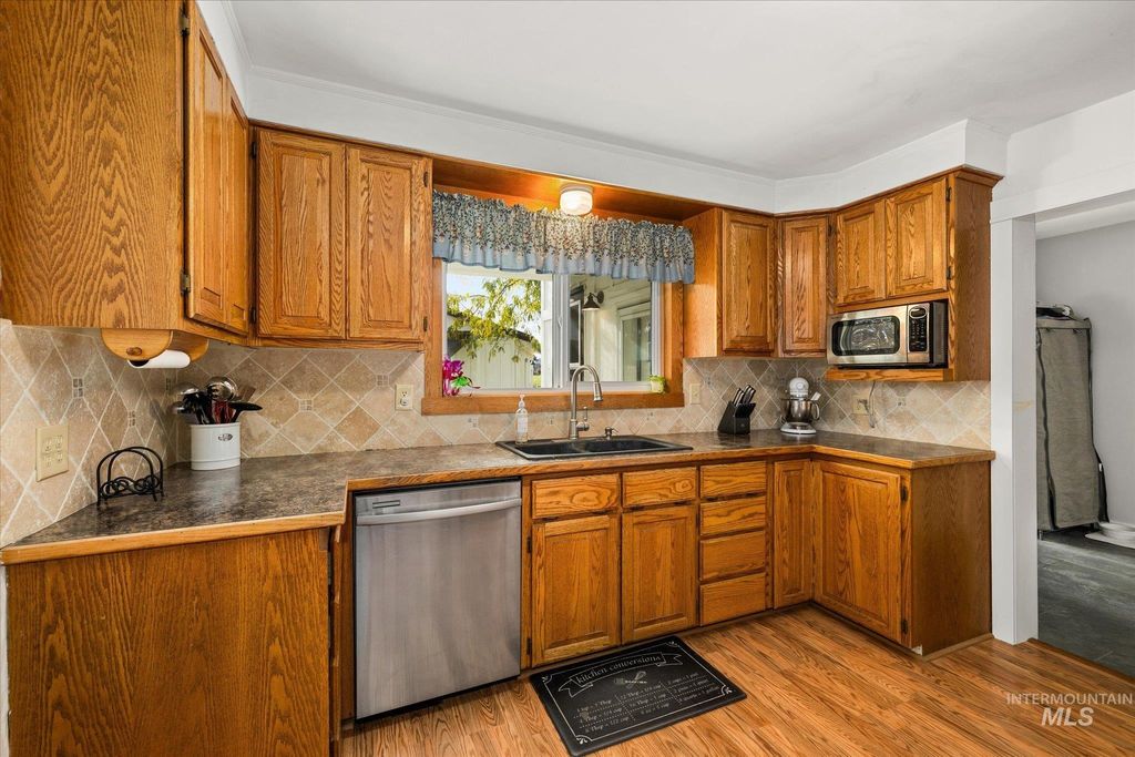 Photo of 8626 Track Rd, Nampa, ID 83686 (MLS # 98966234)