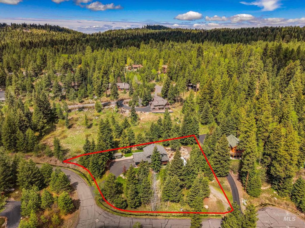 Photo of 1611 Woodhaven Lane, McCall, ID 83638 (MLS # 98948328)