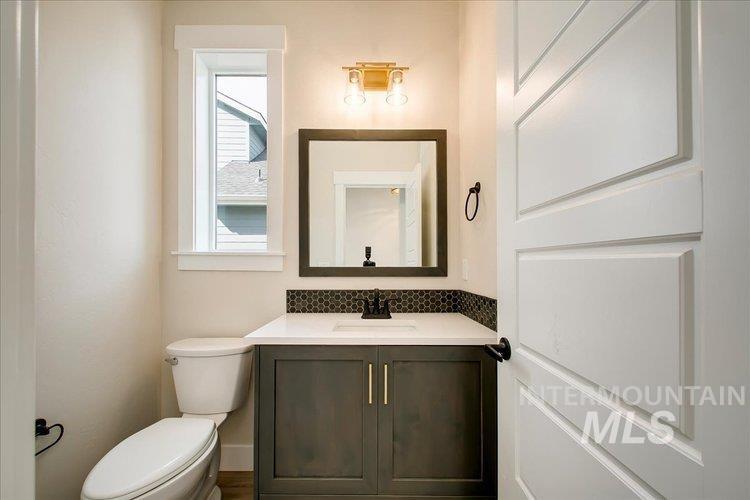 7818 Flathead Lake St