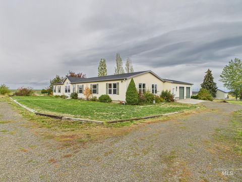 Photo of 523 3rd St, Ferdinand, ID 83526 (MLS # 98964606)