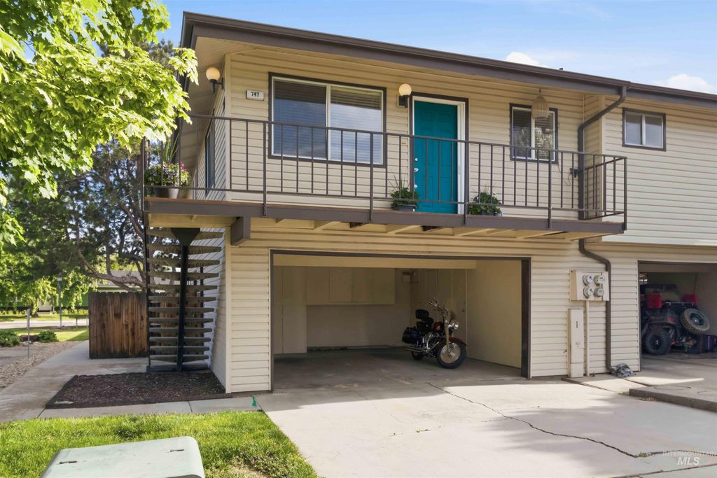 Photo of 747 W Pennsylvania St, Boise, ID 83706 (MLS # 98984974)