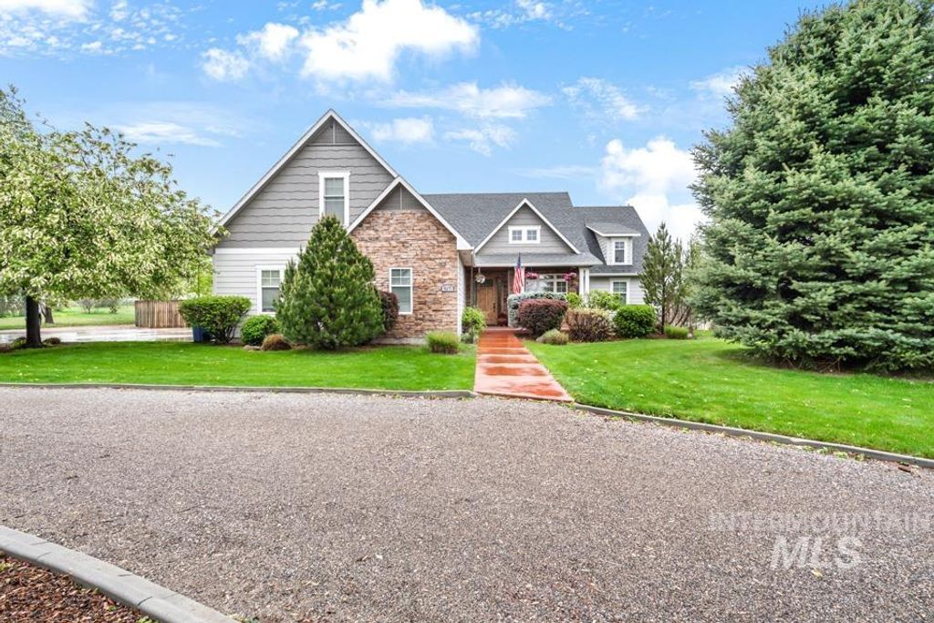 Photo of 8271 Washoe Rd, Fruitland, ID 83619 (MLS # 98984724)