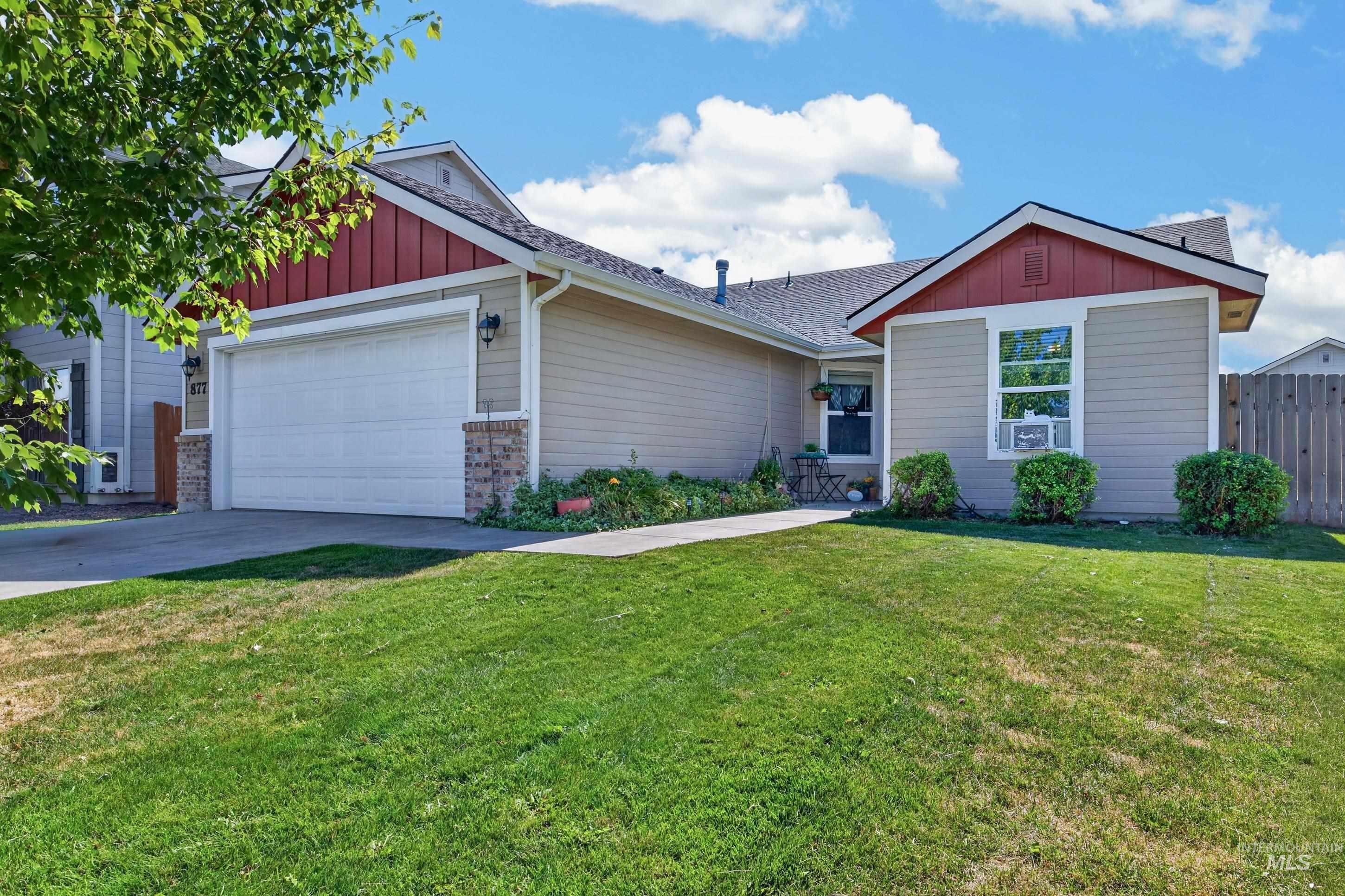 877 E Shady Ridge Dr