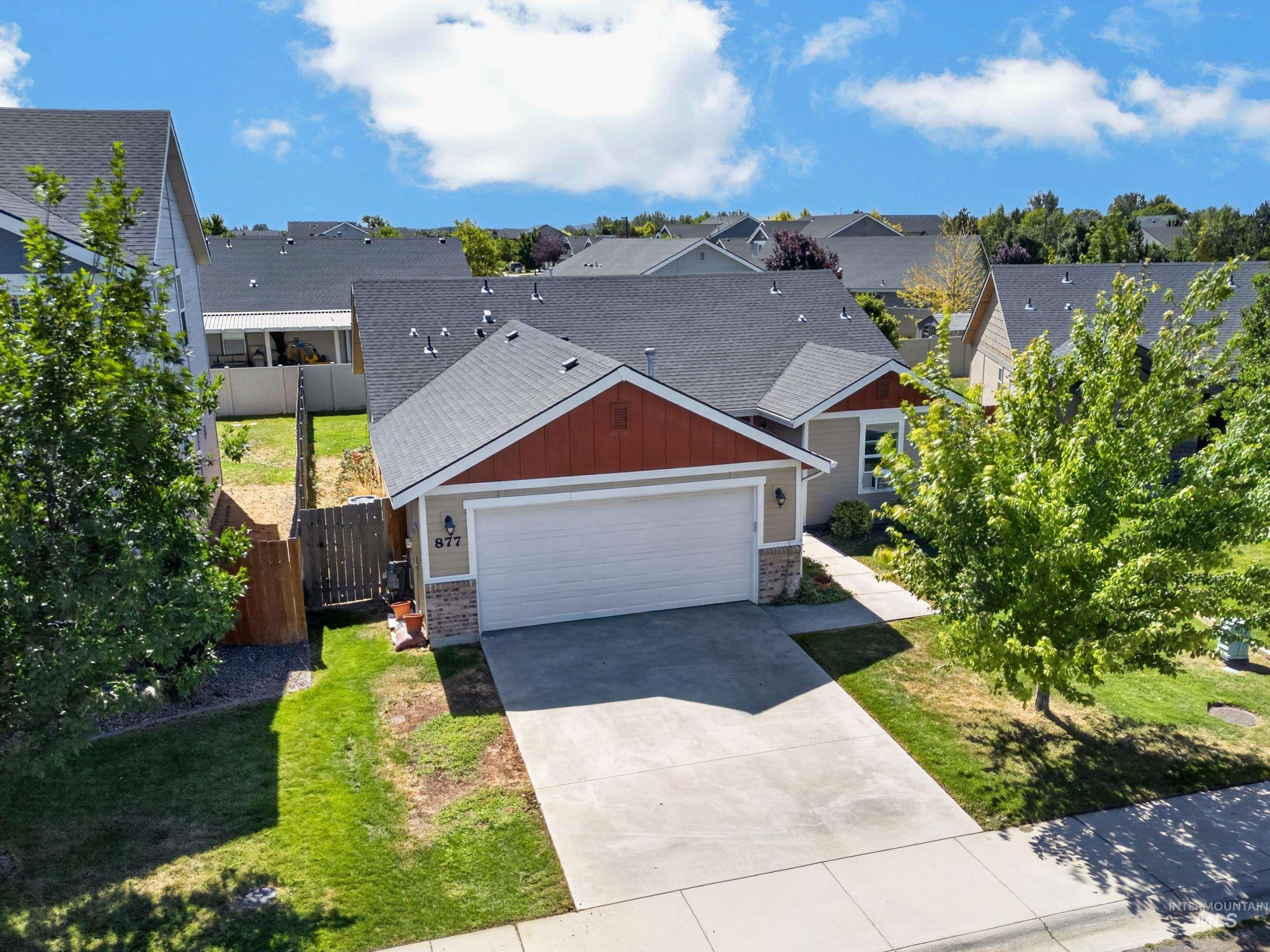 877 E Shady Ridge Dr