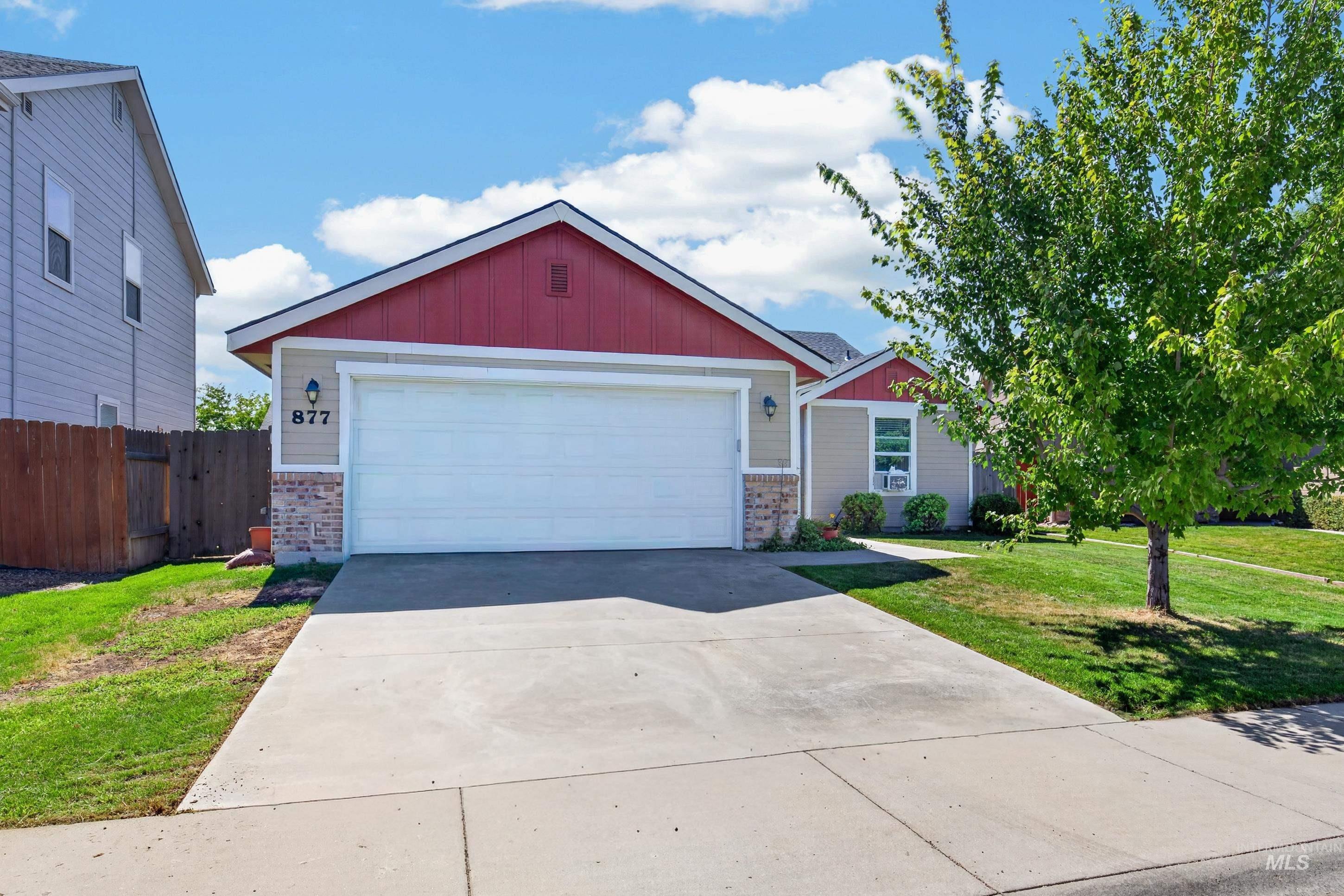 877 E Shady Ridge Dr