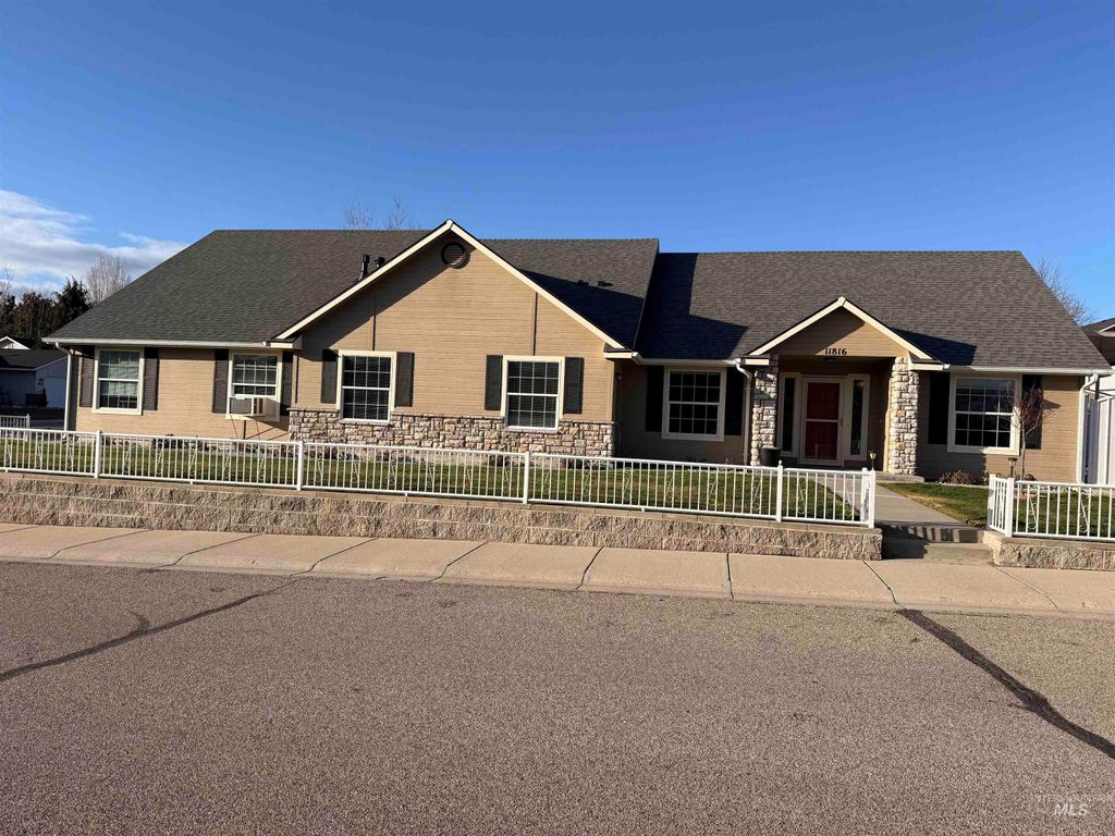 Photo of 11816 W Rockhamton, Boise, ID 83709 (MLS # 98976972)