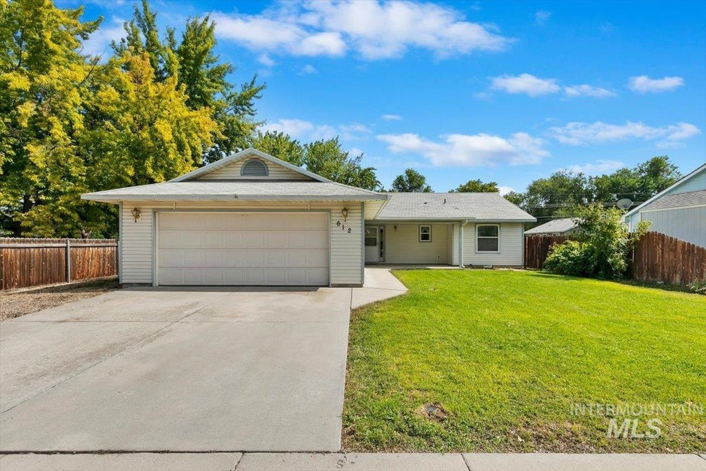 Photo of 612 S Banner Street, Nampa, ID 83686 (MLS # 99000405)