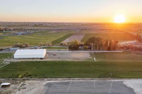 Photo of 21256 Hwy 30, Filer, ID 83328 (MLS # 98985712)