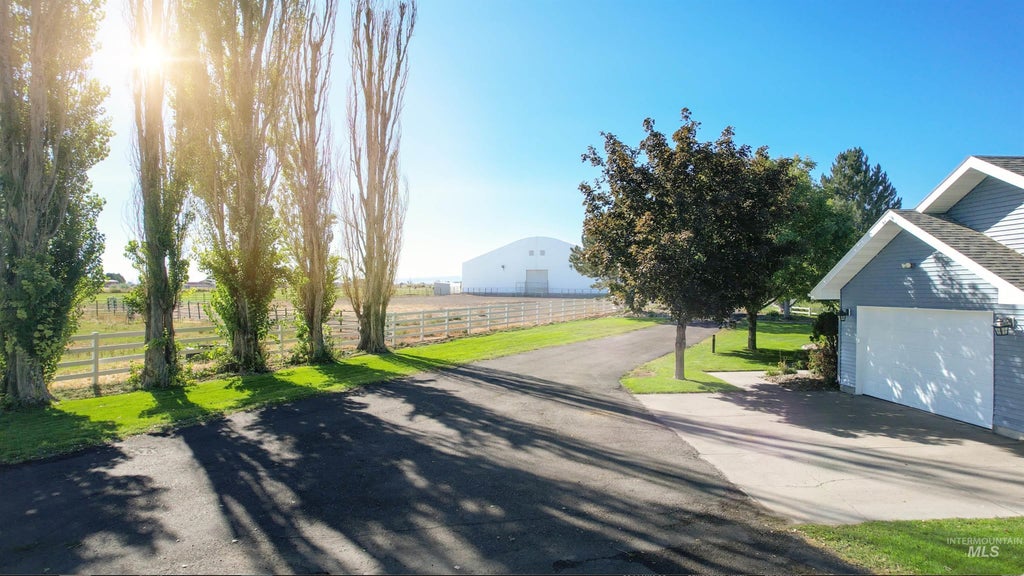 Photo of 21256 Hwy 30, Filer, ID 83328 (MLS # 98985712)