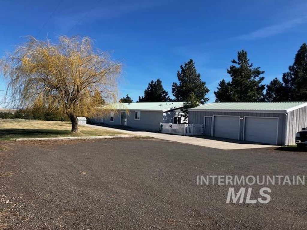 Photo of 2891 Peola Road, Pomeroy, WA 99347 (MLS # 98979954)