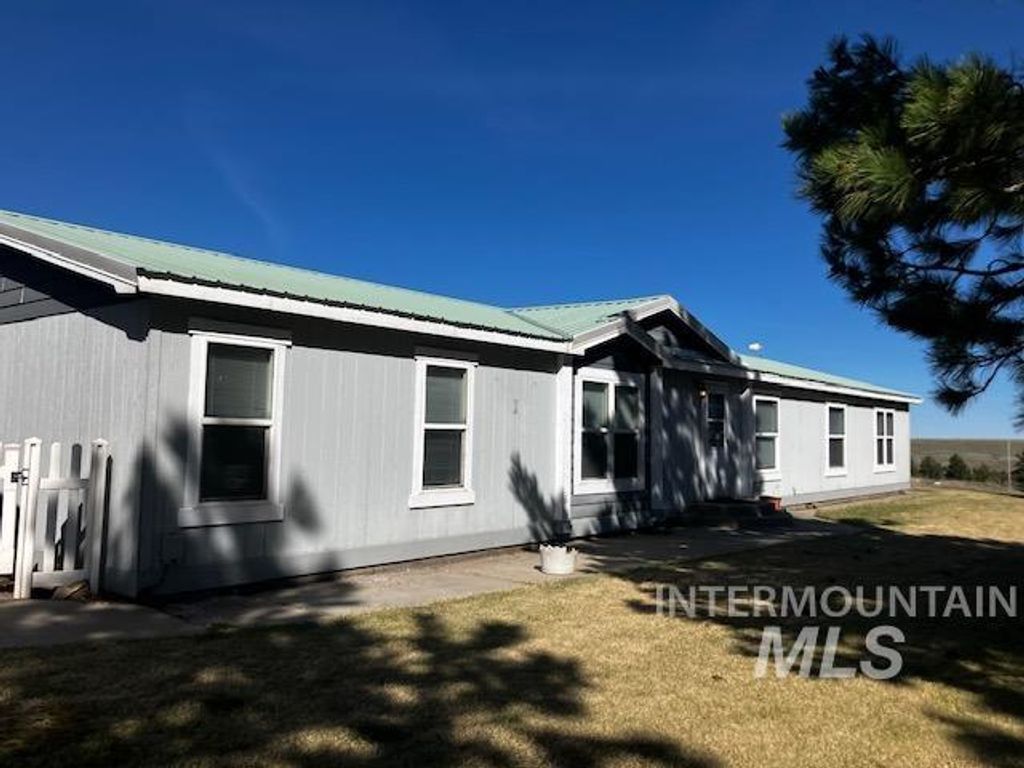 Photo of 2891 Peola Road, Pomeroy, WA 99347 (MLS # 98979954)