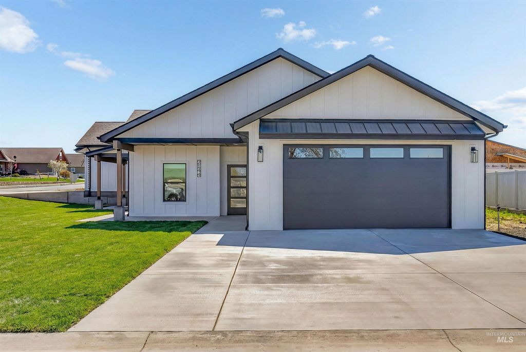 Photo of 2144 Casa Ct, Lewiston, ID 83501 (MLS # 98981627)