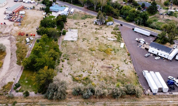2703 E CHICAGO ST, CALDWELL, ID 83605 - Image 222f0dfe5fc992c4fbc4101757a201e1/1367406955