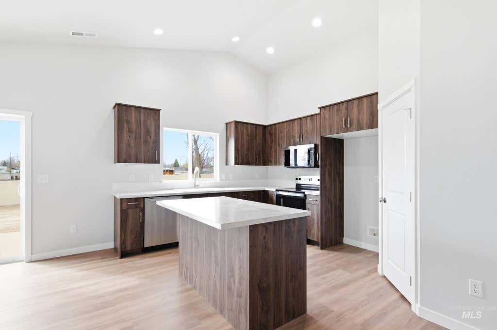 Photo of 4217 Austin St, Caldwell, ID 83605 (MLS # 98992060)