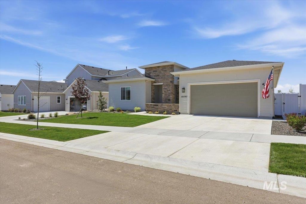 Photo of 15097 Steel Cloud Ave, Caldwell, ID 83607 (MLS # 98984661)