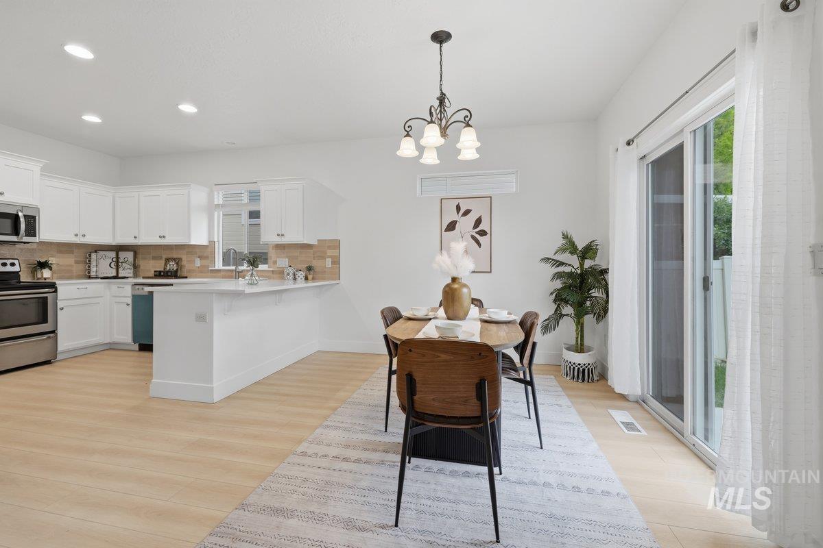 2879 Ridgebury