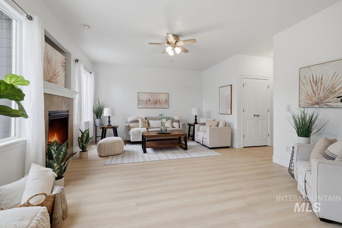 2879 Ridgebury
